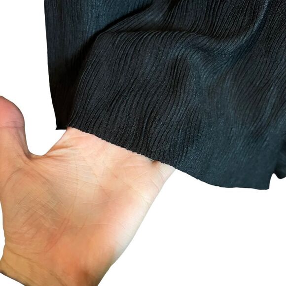 NWT! One clothing black romper. Size large - Picture 7 of 9